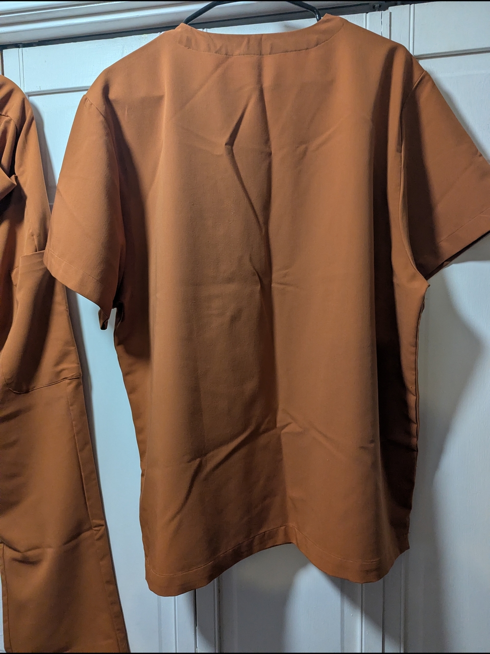 Mandala Men's V-Neck Short Sleeve Top in Rust - Picture 5 of 6